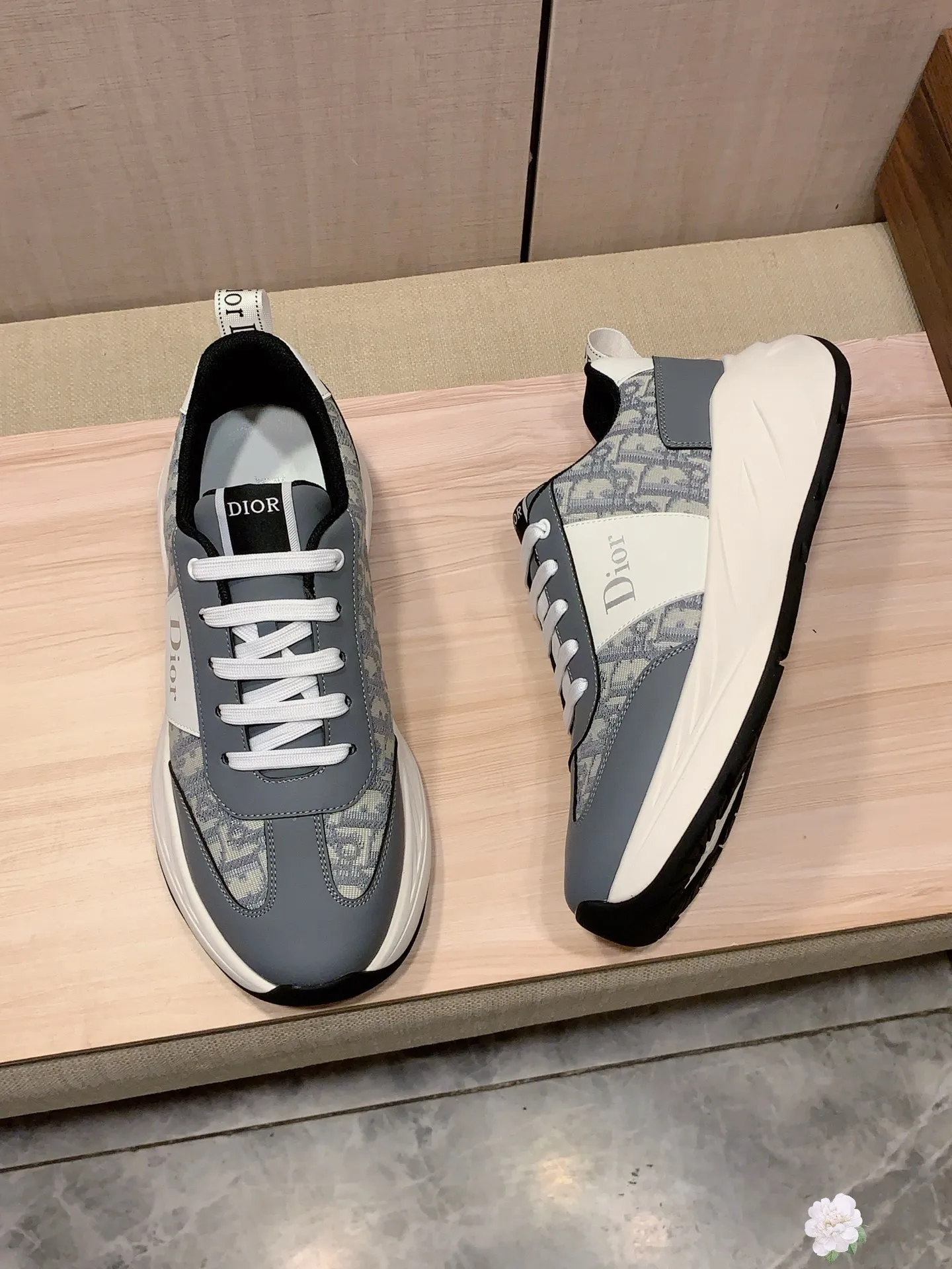 Men's Men's Shoes💰460💰💰🎩🎩[Lightning][Lightning] "Dior DIOR*" The latest and most popular casual shoes, top brand [seduce] luxury~purchase, top~quality. [Strong] The upper is made of imported breathable cowhide with material ➕ breathable sheepskin feet (•) and fine workmanship. The original stylish and stylish soft rubber wear-resistant and non-slip outsole is light and comfortable on the feet. The real thing looks better when photographed. 305: code: 38-44, 2️⃣ colors selected